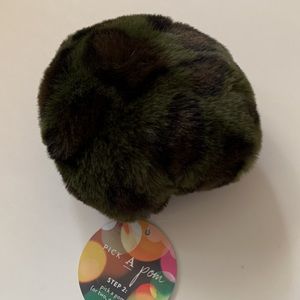 Anthropologie Pick a Pom for Anthro Beanie Base